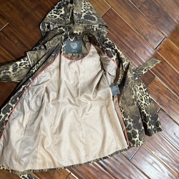 Beautiful Vince Camuto leopard animal Print Hooded trench coat lightweight - Picture 5 of 9